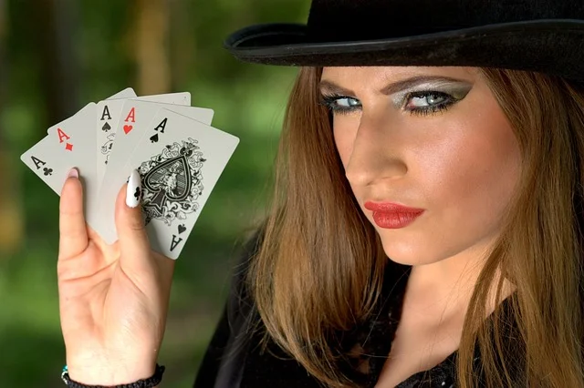 Ota pokerikädet haltuun