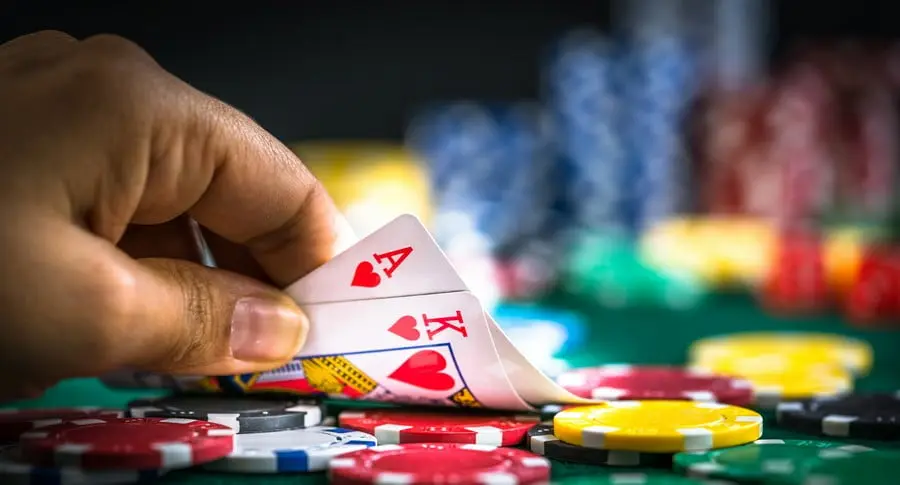 Mikä on iso sokkopanos pokerissa?