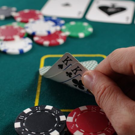 Mitä two-Pair tarkoittaa pokerissa?
